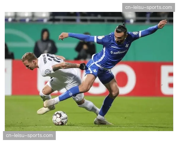 摩纳哥官方更新伤情：前锋本耶德尔将因脚踝扭伤缺阵三到四周