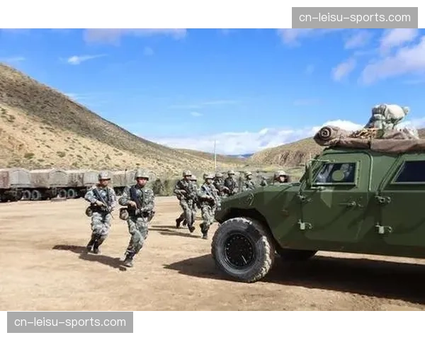 老鹰新援防守尖兵公开训练,主教练称其是执行“盯人转区域”战术的关键拼图 老鹰新援防守尖兵公开训练,主教练称其是执行“盯人转区域”战术的关键拼图