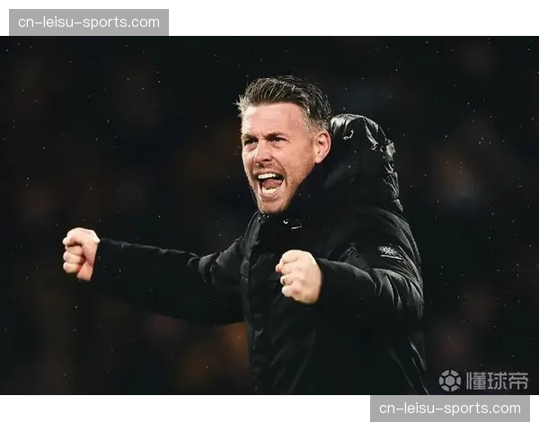 狼队主帅获评四月最佳，其防守反击体系得到业内广泛认可